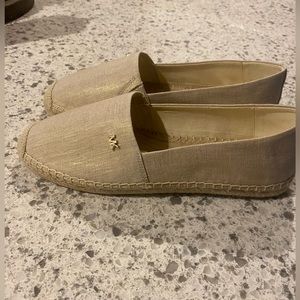NWOT Michael Kors loafer